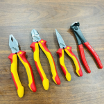 Combo 3 kìm Wiha cách điện bằng 18cm 26708, cắt 18cm 43340, nhọn 16cm 26720 + Tặng 1 cắt đinh 26757