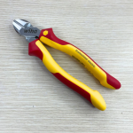 Combo 3 kìm Wiha cách điện bằng 18cm 26708, cắt 18cm 43340, nhọn 16cm 26720 + Tặng 1 cắt đinh 26757