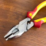 Kìm đa năng lineman Wiha 41472 cán cách điện 1000V dài 245mm Germany Chính Hãng (Z02425006)