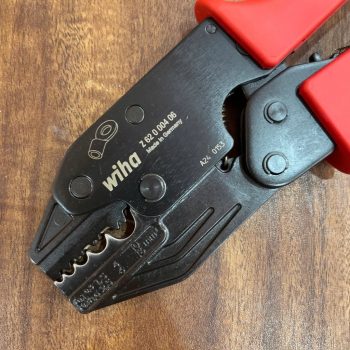 Kìm Bấm Cos Wiha 10404 (26-6 AWG) Cách Điện VDE 1000V - HCTools